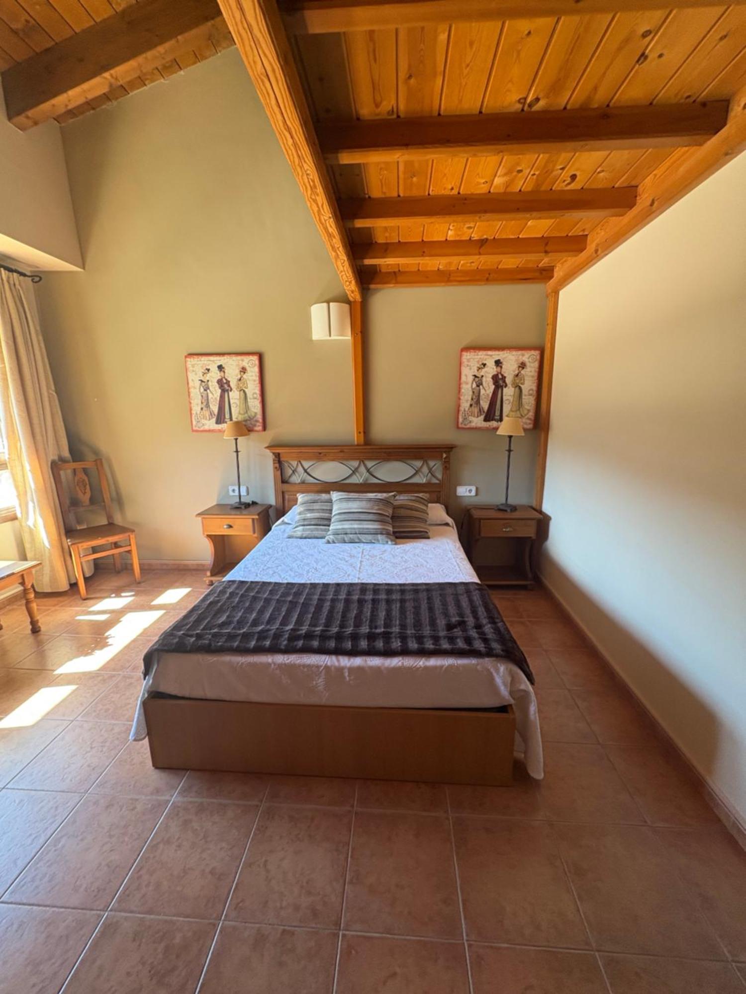 Hotel Guara Inluka Las Almunias Номер фото