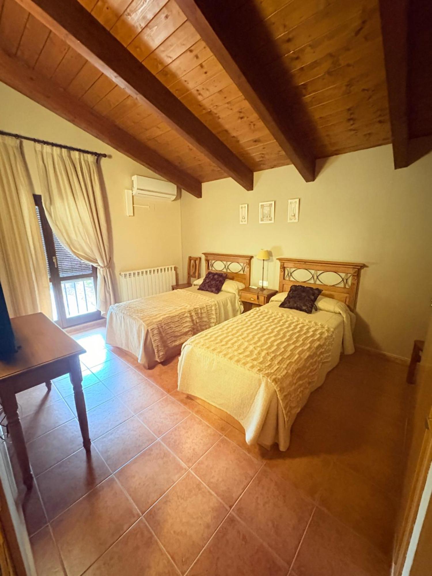 Hotel Guara Inluka Las Almunias Номер фото