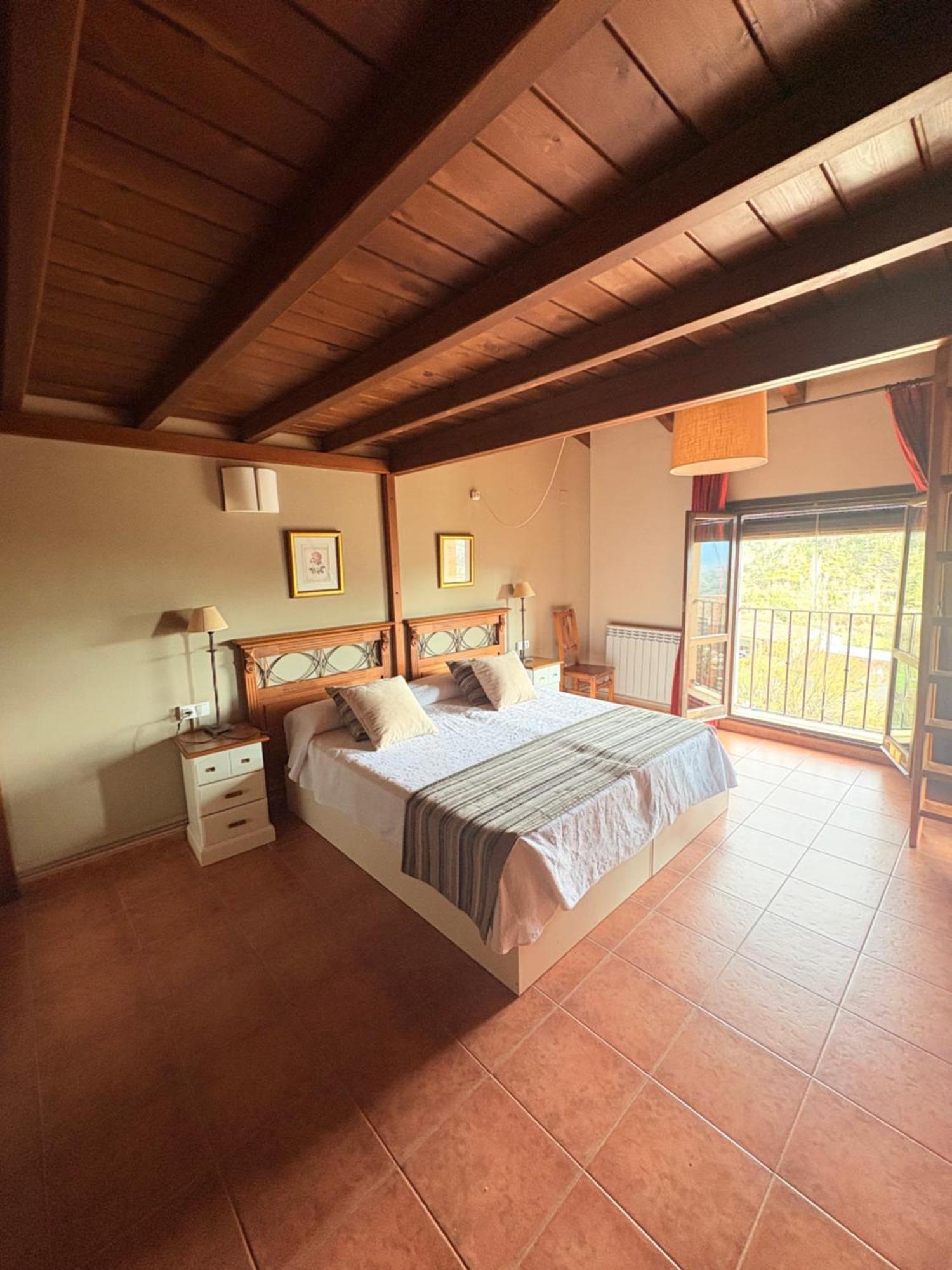 Hotel Guara Inluka Las Almunias Номер фото