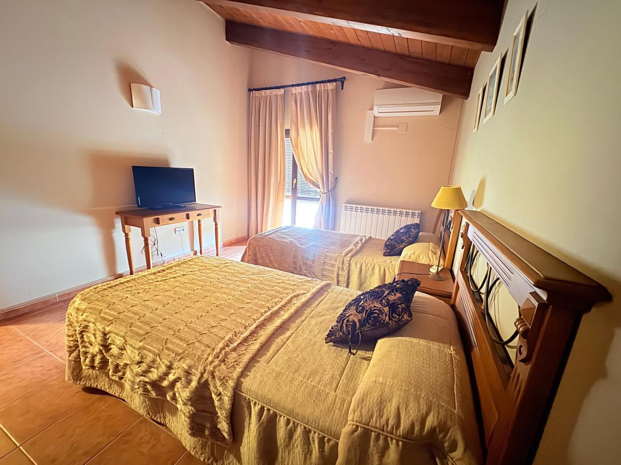 Hotel Guara Inluka Las Almunias Номер фото