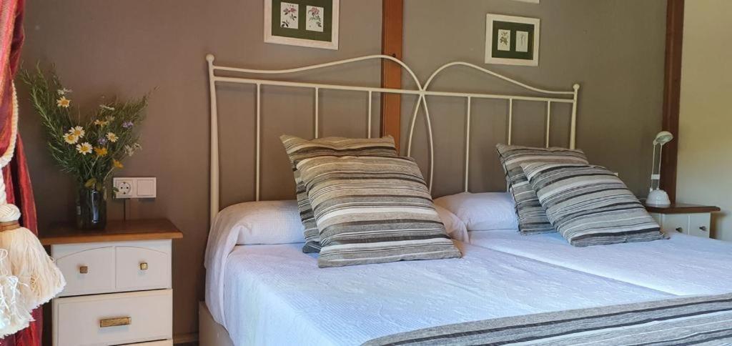 Hotel Guara Inluka Las Almunias Номер фото