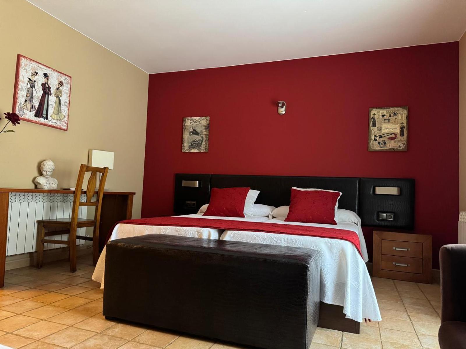 Hotel Guara Inluka Las Almunias Екстер'єр фото